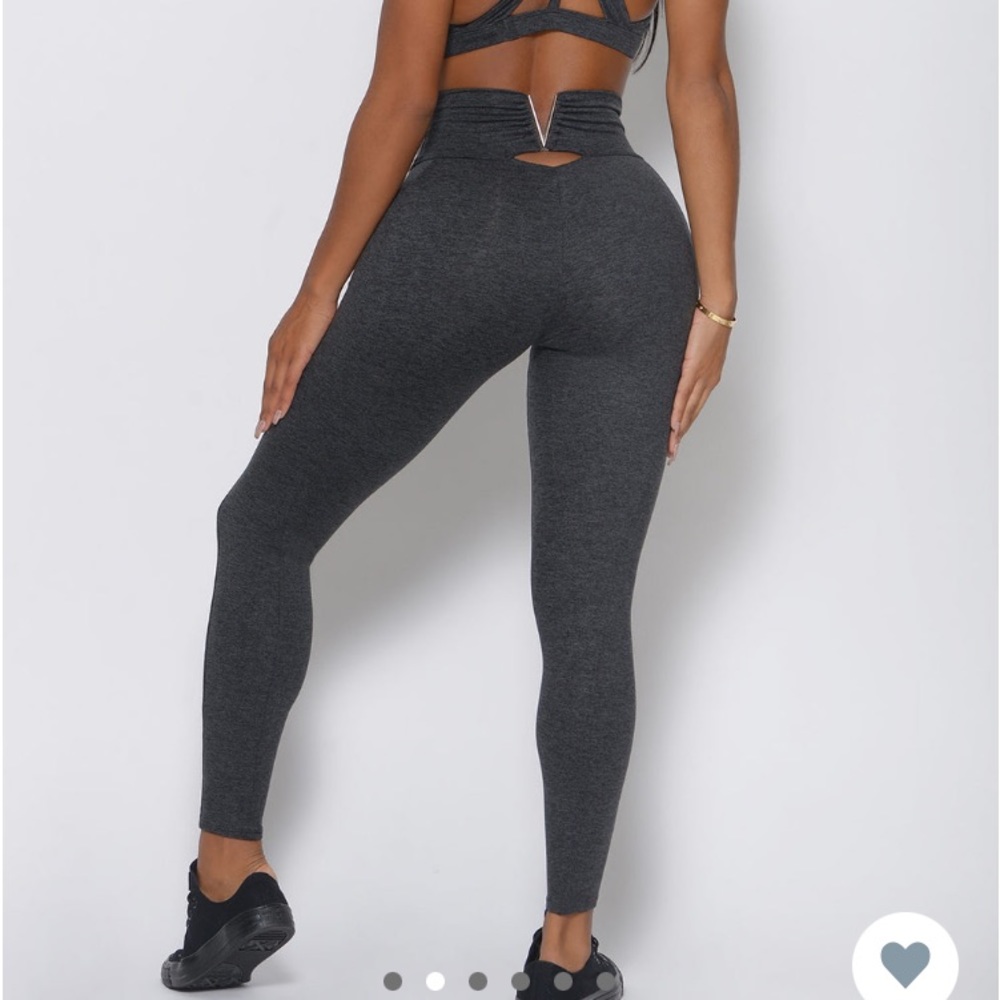 Bombshell victory leggings